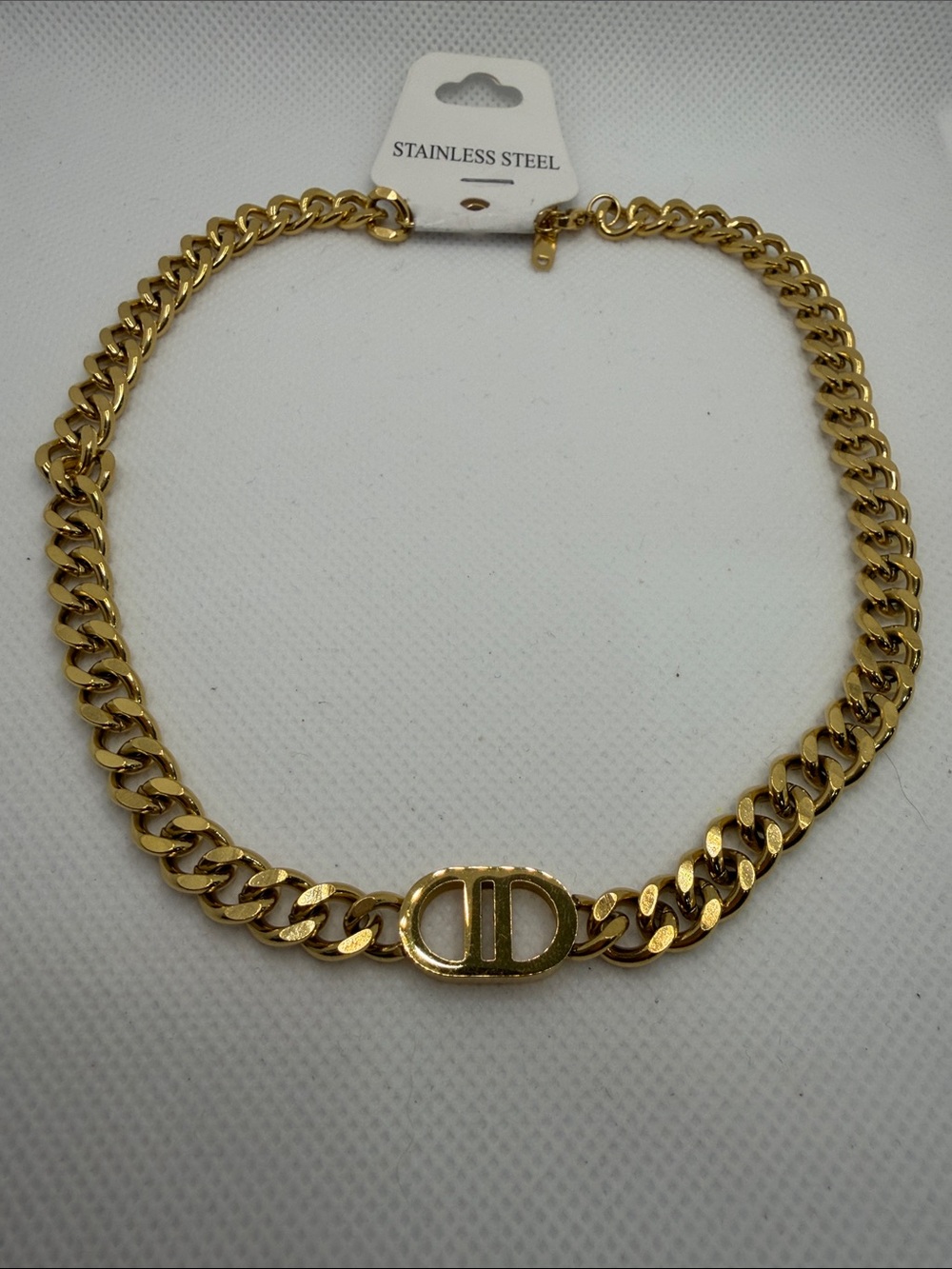 Stainless steel Gold Tone Chunky Curb Chain Necklace with Oval Link Accent